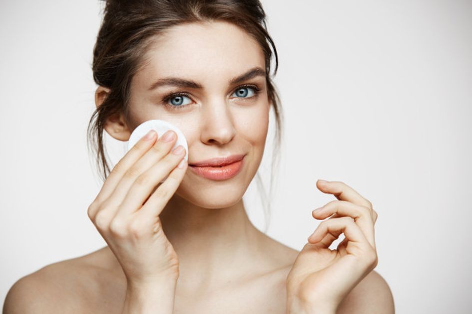 Tak Sekadar Tren: 5 Bahan Skincare Terbukti Ilmiah Mengecilkan Pori-Pori Wajah