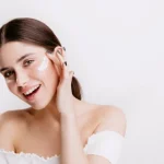 Wajah Cerah dalam 7 Hari? Ini Rutinitas yang Dilakukan Para Beauty Expert