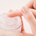 Bukan Hanya Pelembap Biasa: Kenapa Ceramide Jadi Bintang Skincare