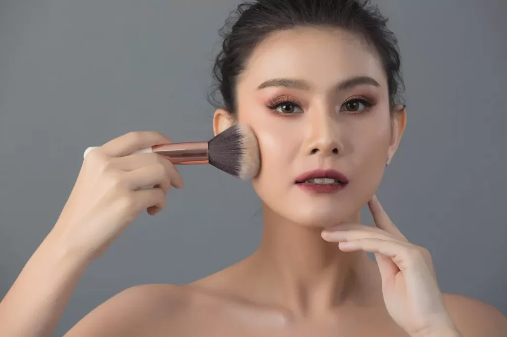 Agar Makeup Terlihat Natural, Ini Cara Memilih Blush On Sesuai Undertone Kulit