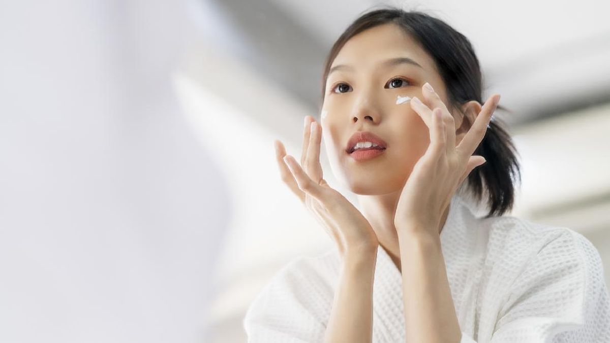 Tidur Cukup, Kulit Cantik: Rahasia Awet Muda yang Sering Diabaikan