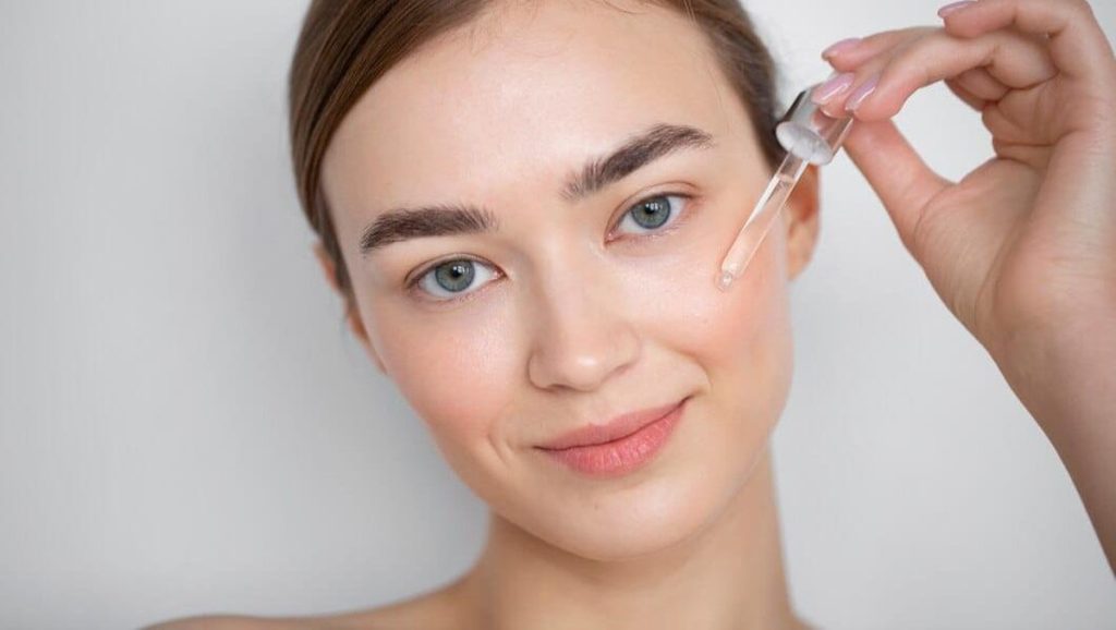 Mulus Nggak Harus Mahal: Cara Cerdas Pakai Retinol Tanpa Drama