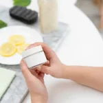 Cantik Bukan Berarti Bahaya: Waspadai Efek Samping Pemutih Kulit yang Mengandung Bahan Berbahaya