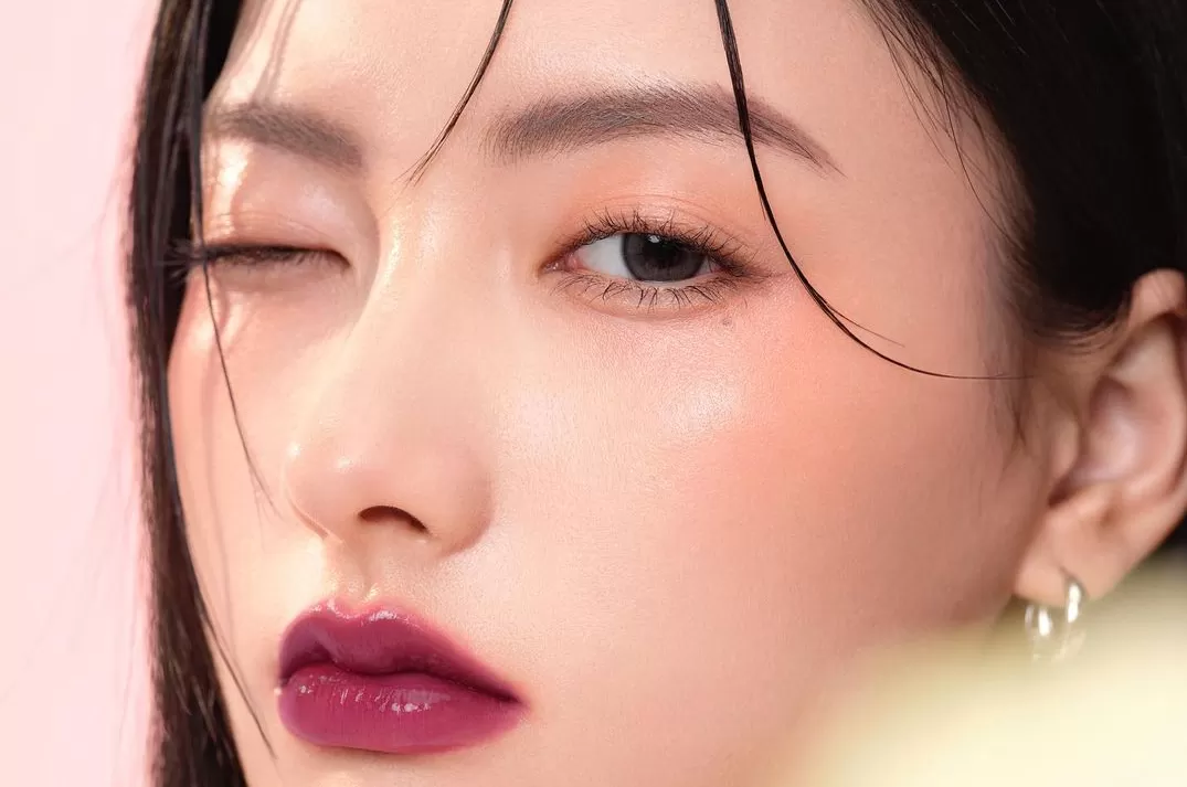 Rahasia Makeup Flawless: 5 Tahapan Skin Prep agar Tahan Lama dan Anti Crack