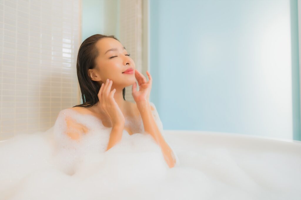 Tak Sekadar Relaksasi, Bath Oil Punya Segudang Manfaat untuk Kulit Sehat dan Glowing