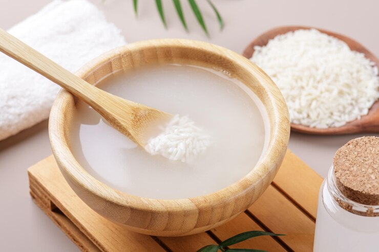 Murah dan Manjur! Manfaat Air Beras Alami yang Tak Kalah dari Skincare High-End