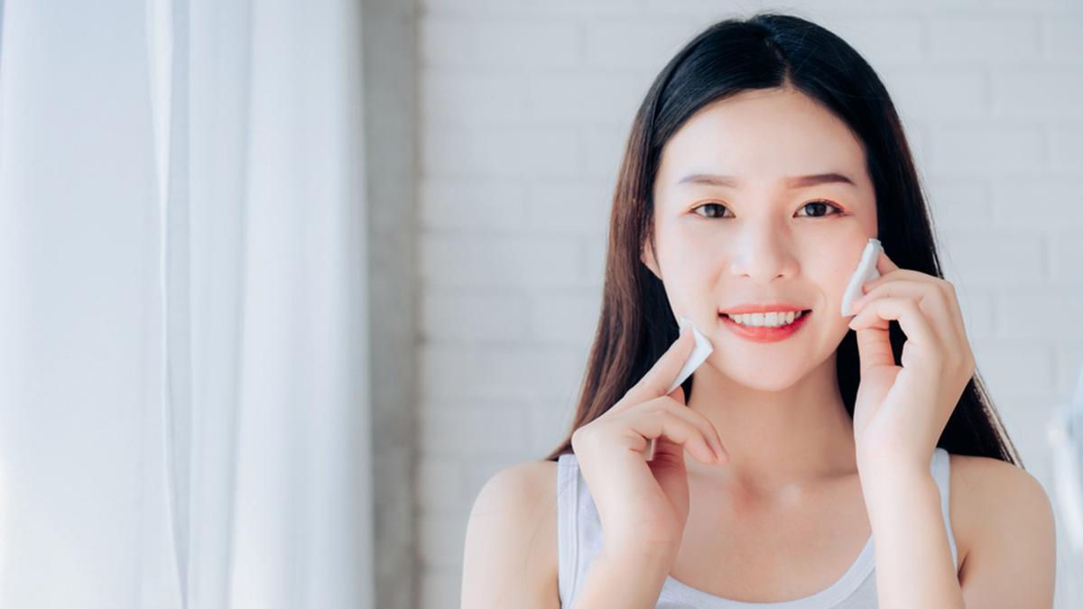 Rahasia Kulit Glowing: 3 Kebiasaan Pagi Hari yang Wajib Kamu Coba